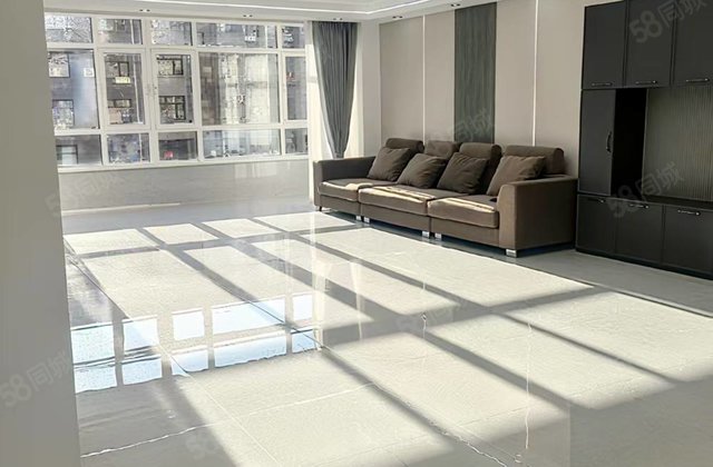 政法小区3室1厅154㎡57.8万二手房图片