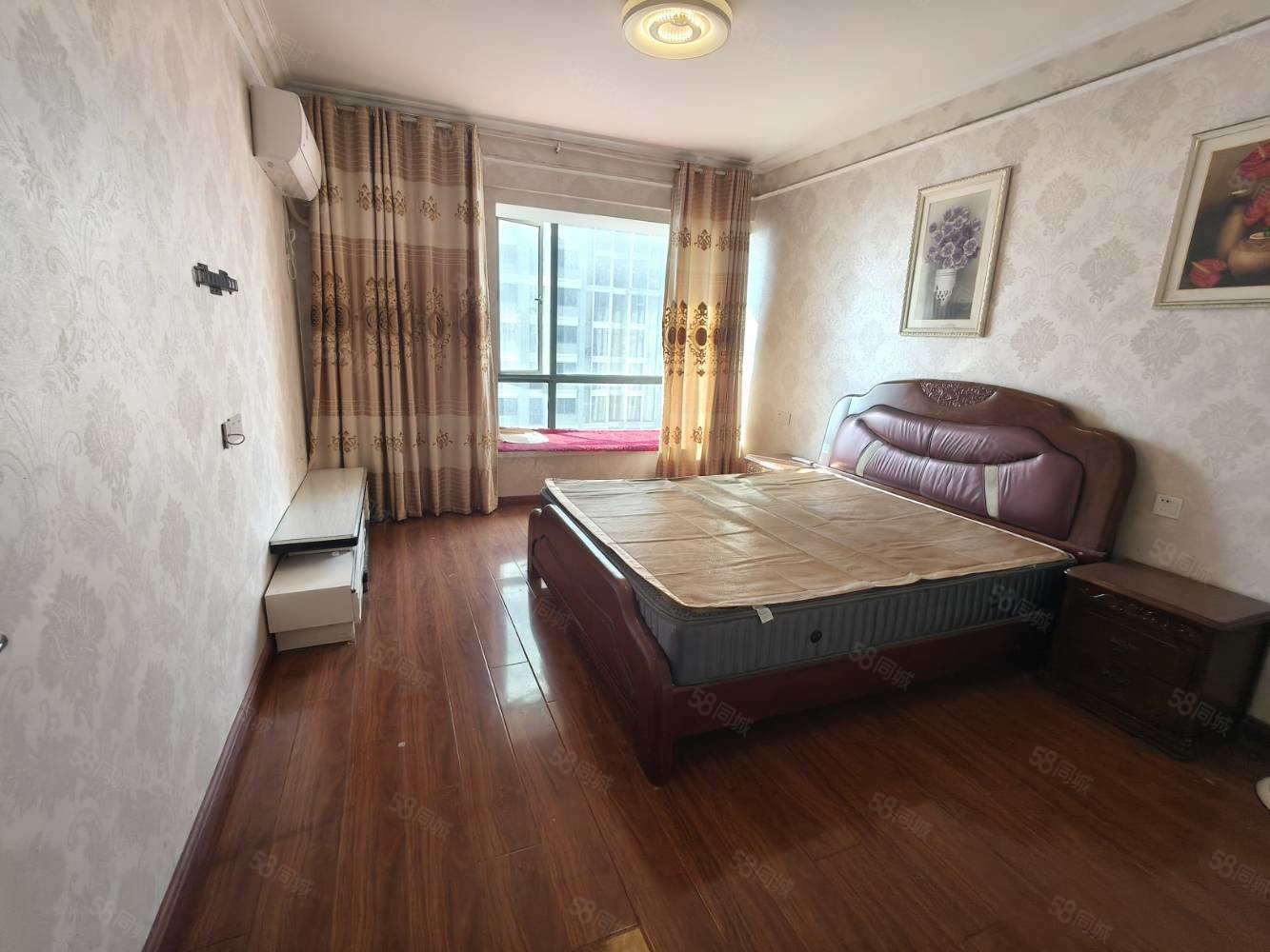 奥林清华3室2厅1卫124㎡南北63万