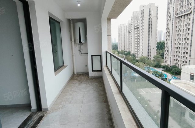 新房未住三叶草！星光理想城南区中层东边户！带车位储！电大五中