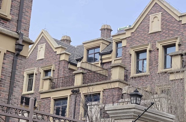 碧水豪庭4室3厅279㎡186万二手房图片