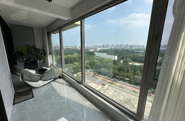 新上！精装 四居边户！碧桂园翡丽湾！聊大北邻 带车储 免大税