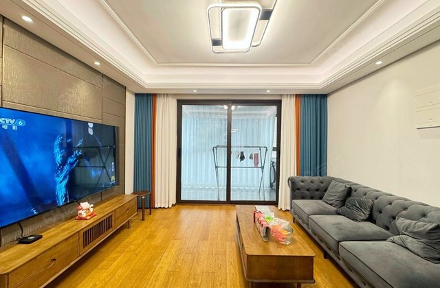 栖霞栖庭3室2厅134.99㎡258万二手房图片