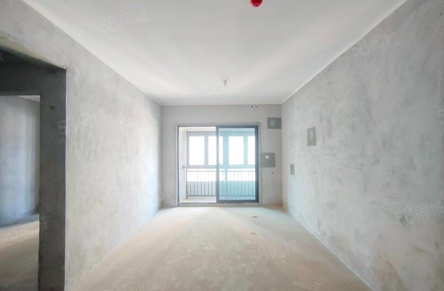 鲁能星城外滩天景3室2厅102㎡96.5万二手房图片