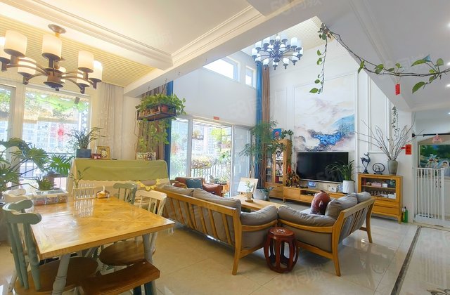 世茂城四期西区6室2厅127.04㎡340万二手房图片