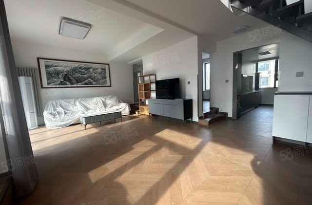 美林新东城5室3厅196㎡235万二手房图片