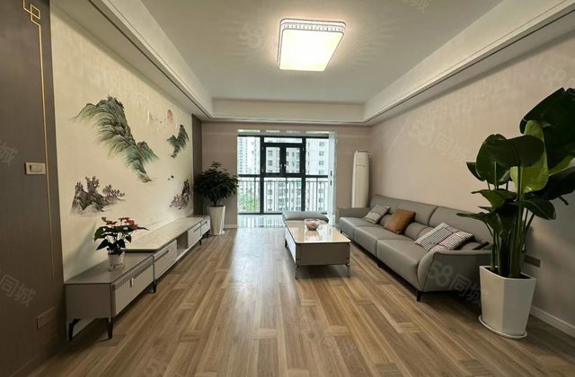 九州龙城3室2厅2卫130㎡东南83.8万