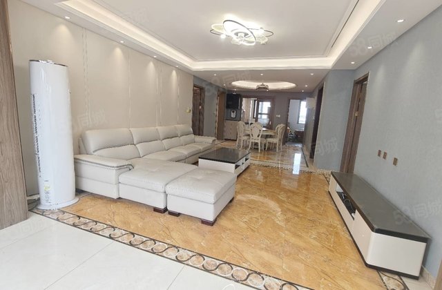 碧桂园国岳府小高层 四叶草户型 送车位，随时可以看房