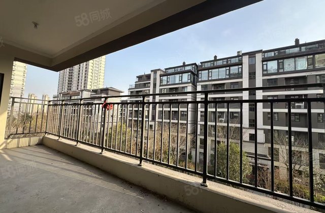 绿都中梁青云赋4室2厅135㎡115万二手房图片