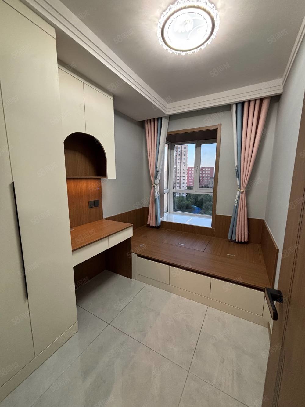 青湖铭城2室2厅1卫79.15㎡南北30万