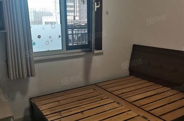 诚信出售 金丰苑 楼层好 双卫生间 近医院 好房来袭