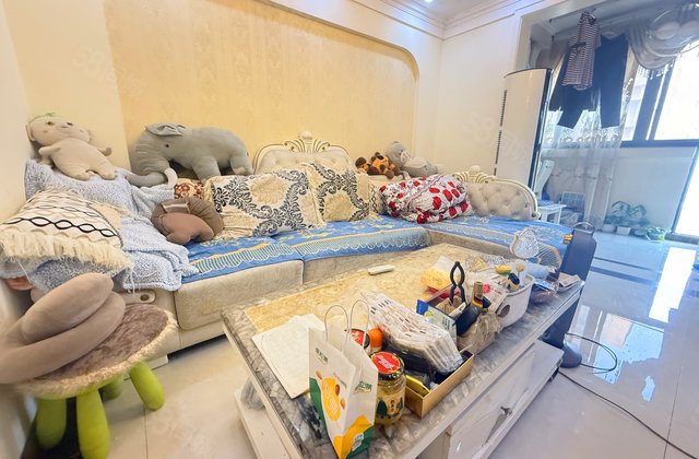 五彩城西区2室2厅74.53㎡77万二手房图片