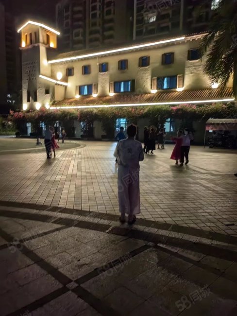 富力红树湾2室2厅1卫70.1㎡南北58万