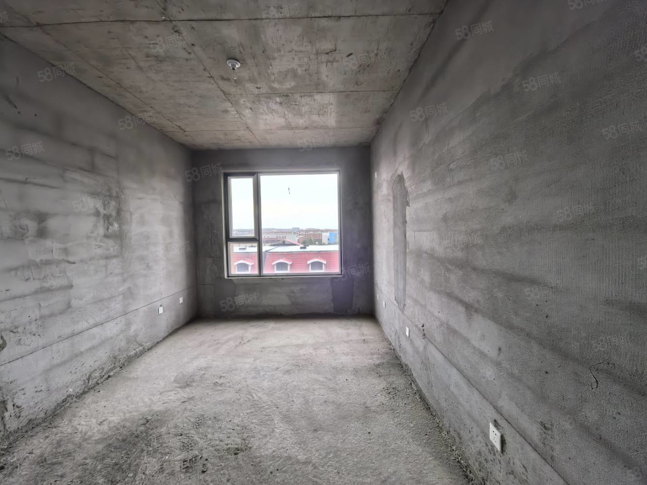 东方新天地3室2厅2卫144㎡南北56.8万