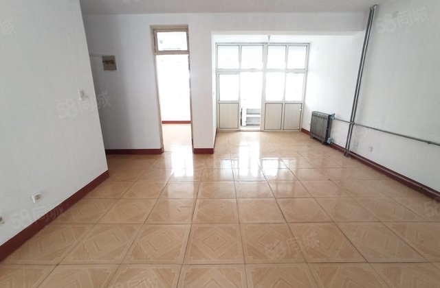 急售多层二楼3室 文轩外国语对过    红旗聊大 性价比高