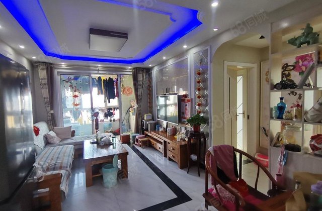 阿尔卡六期 三室 精装修 带双卫 业主急售