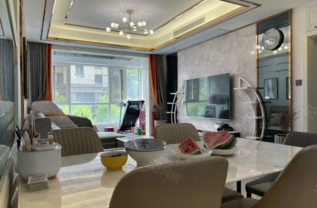 皖新文化广场翡翠庄园4室2厅127.23㎡116万二手房图片