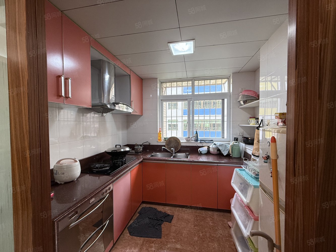 腾瑞万绿花园3室2厅2卫156㎡南北103万