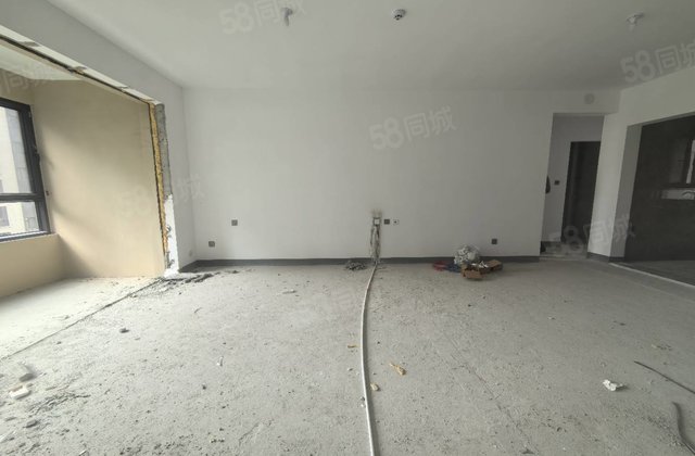 湖语上院洋房 6楼边户带车储室积水潭医院 中心  新一中