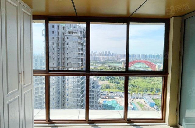 麓湖生态城澜语溪岸5室3厅203.54㎡810万二手房图片