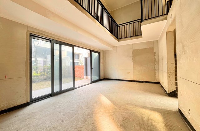 融创隐溪晓院(三期)2室1厅137.7㎡187万二手房图片