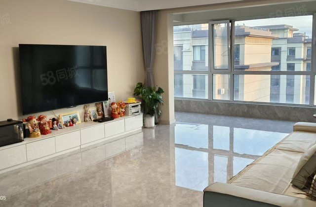 金恒丰湖御园4室2厅180㎡159万二手房图片