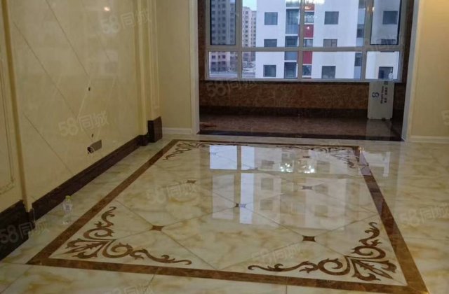 3分平邑鲁盟地产130万9490元/㎡3室2厅 150平 安嘉花雨馨 南北通透