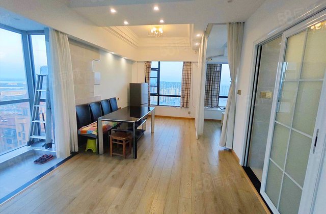 华鹏东岸(商住楼)1室2厅61.68㎡32万二手房图片