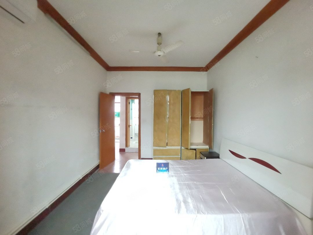 虹美新村3室1厅1卫55㎡南北14.8万