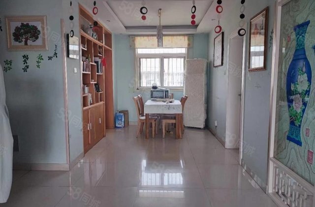 七中附近 欧式步梯洋房 三居室 可按揭