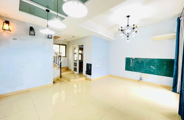 顺德碧桂园泛翠庭(别墅)5室2厅157㎡280万二手房图片