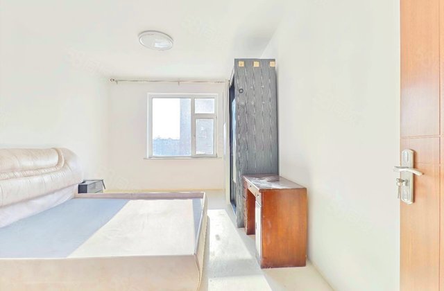 亚泰桂花苑3室2厅126㎡90万二手房图片