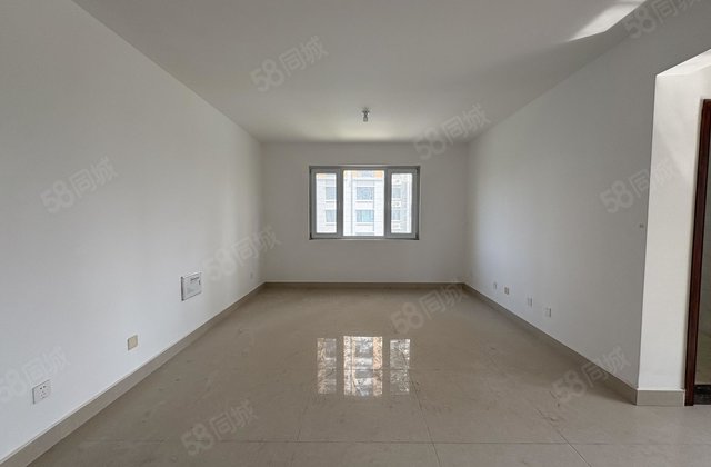 岳庄御府 三楼 三室朝阳 新房未住 有证可分期 实验