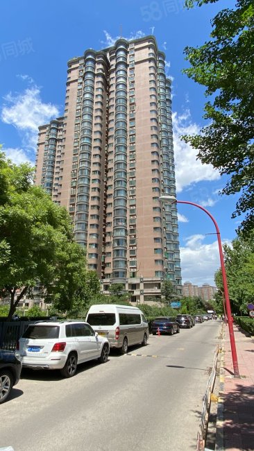 鵬潤家園2室1廳2衛(wèi)101.54㎡西南838萬