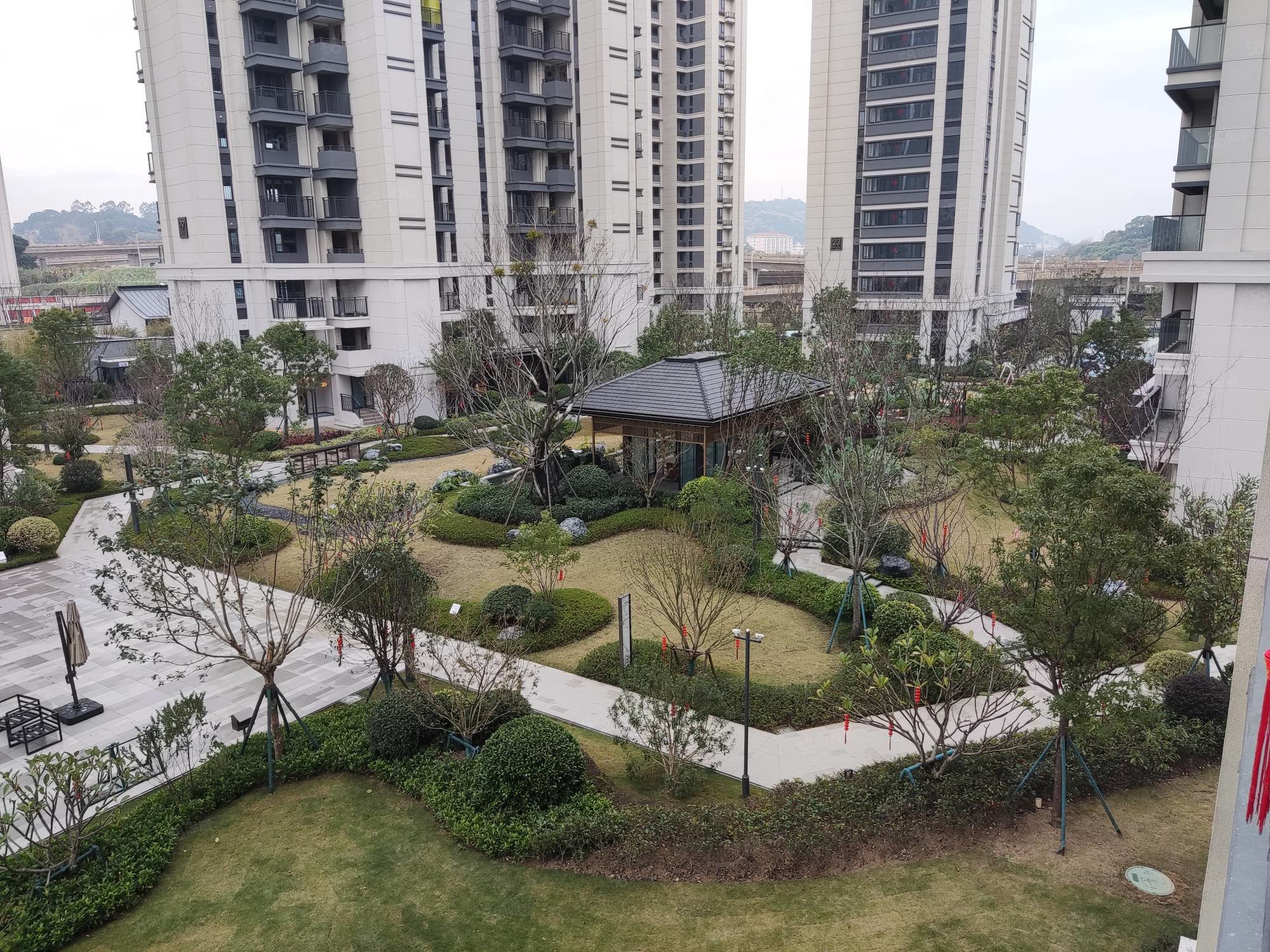 龙湖盛天景粼天著一期