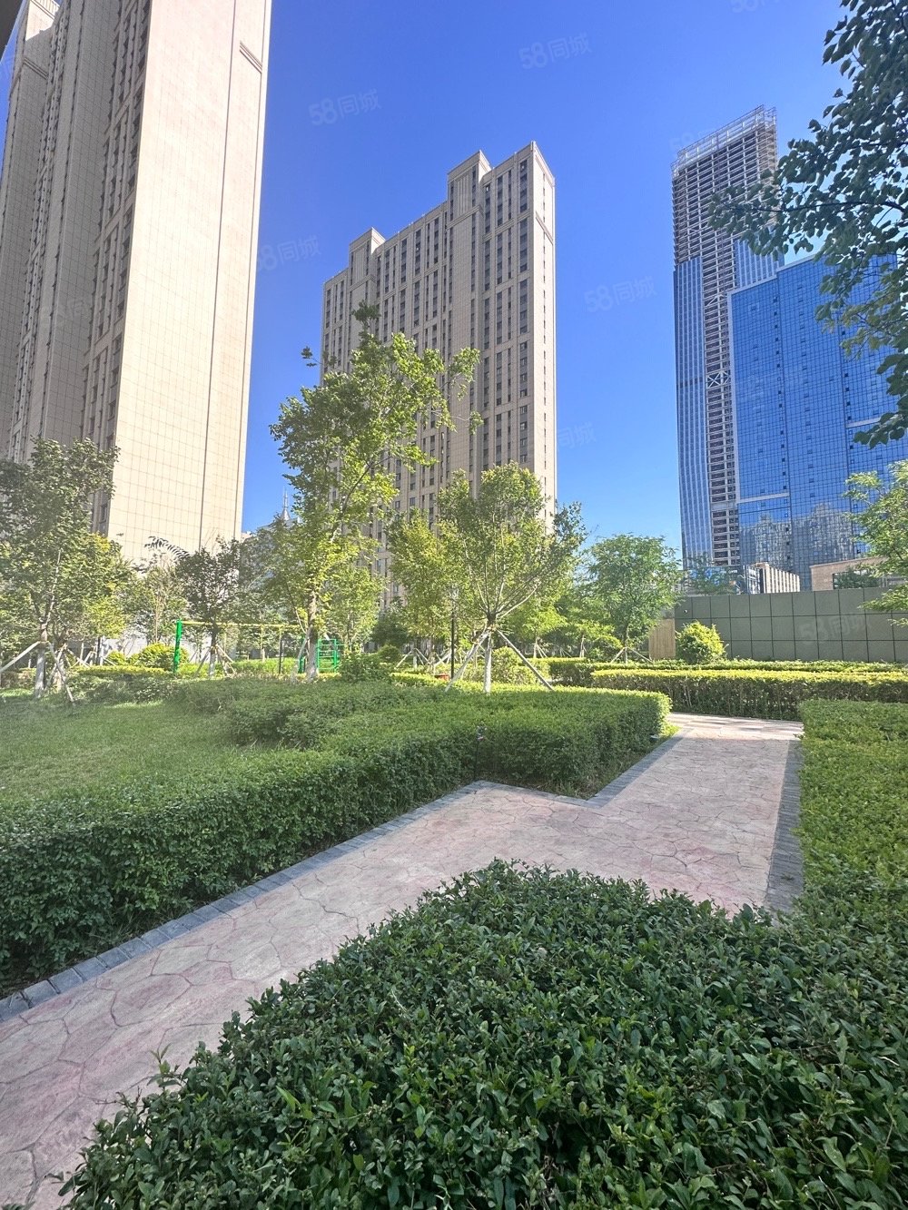 广汇翠竹园3室2厅2卫121㎡南北125万