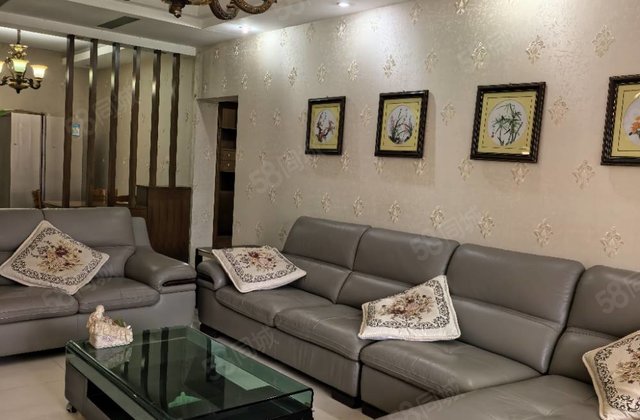 银湾小区4室2厅152㎡53.8万二手房图片