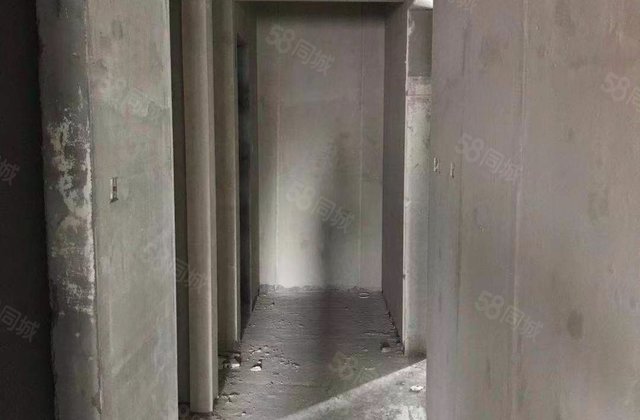 保利心语1期3室1厅104.03㎡177万二手房图片