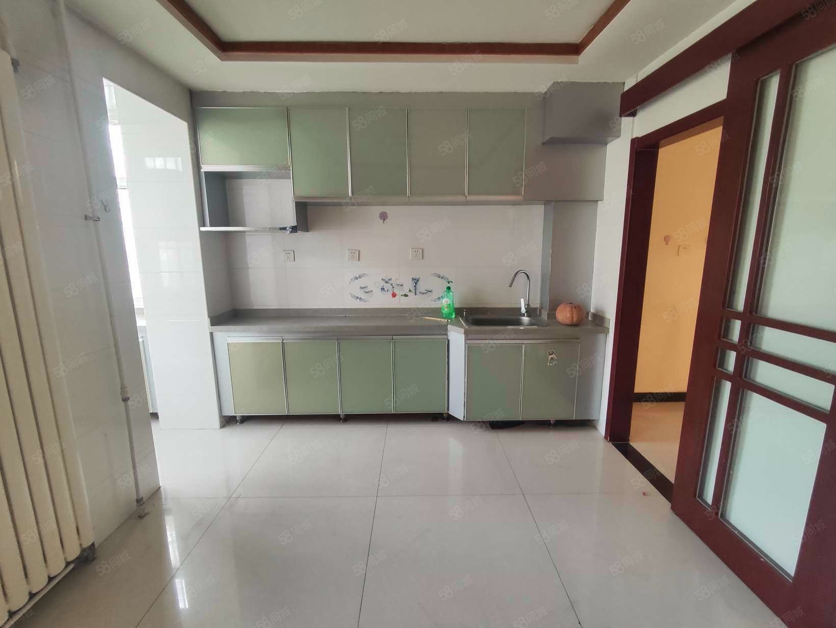 于家園二區(qū)(北院)1室2廳1衛(wèi)73.1㎡南北163萬