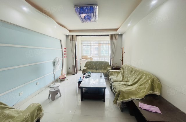 东昌湖畔 畅博怡情湾 精装三室边户 采光佳 看房方便。