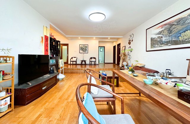 江南房子(南区)4室2厅150.64㎡138万二手房图片