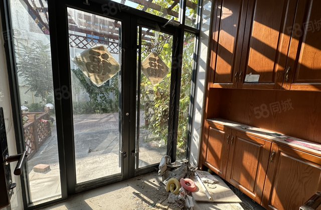 开发区中心位置 御润好家怡园村 双拼别墅精装修 免大税带院子