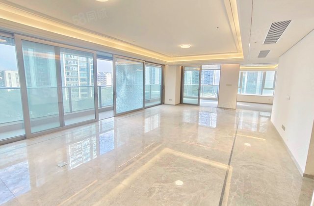 保利天悦(C区)6室2厅283.76㎡1130万二手房图片