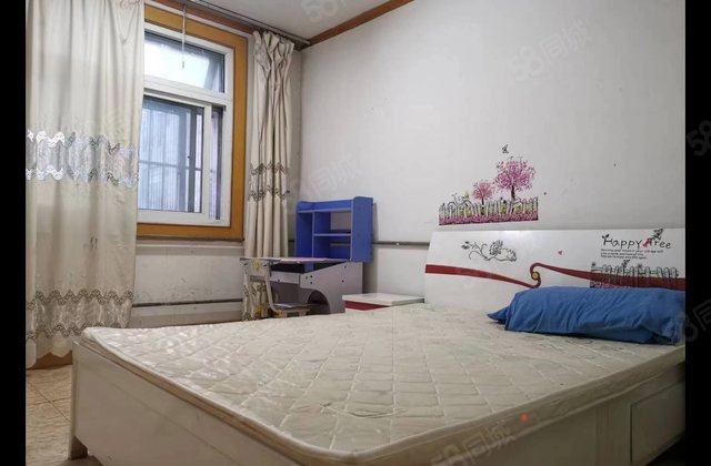 五交化3室1厅1卫，面积84.74平方，高性价比，诚心出售