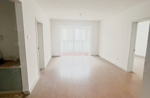 文轩 新东方龙湾 商品房 带车位三室两厅两卫 免大税看房有钥