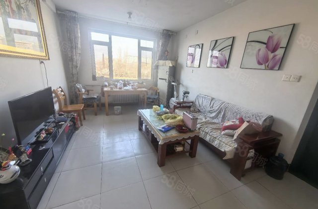 东关街小礼拜寺附近 老文轩八中 回民小区 步梯二楼免大税