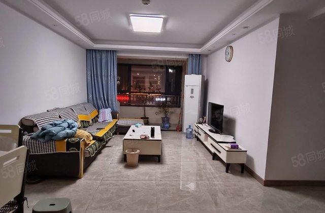 新出莲湖新城南区 前排，中间楼层，带车位地下室，随时看房。