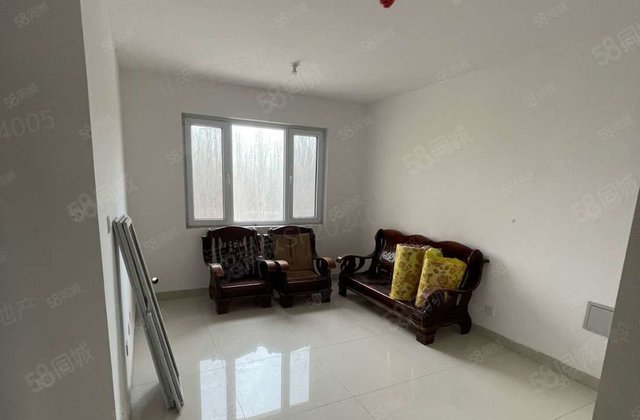 朗悦府附近22年电梯新房正常分期，南北通透