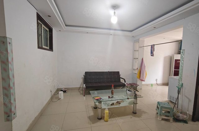 香江附近房东急售带双储藏室停车方便