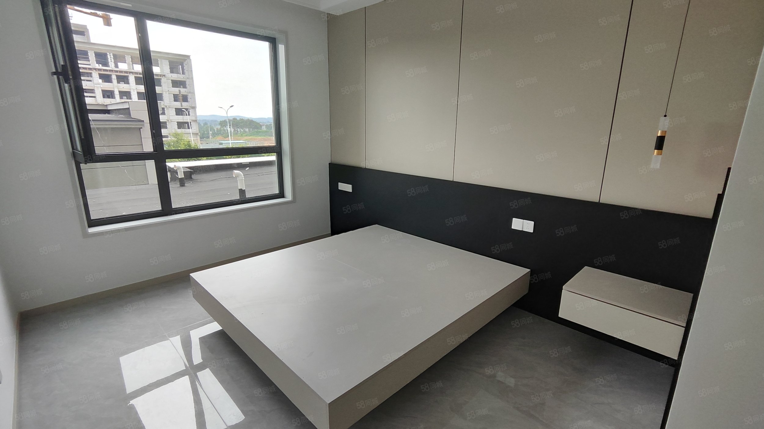 书香门第3室2厅2卫128.45㎡东58万