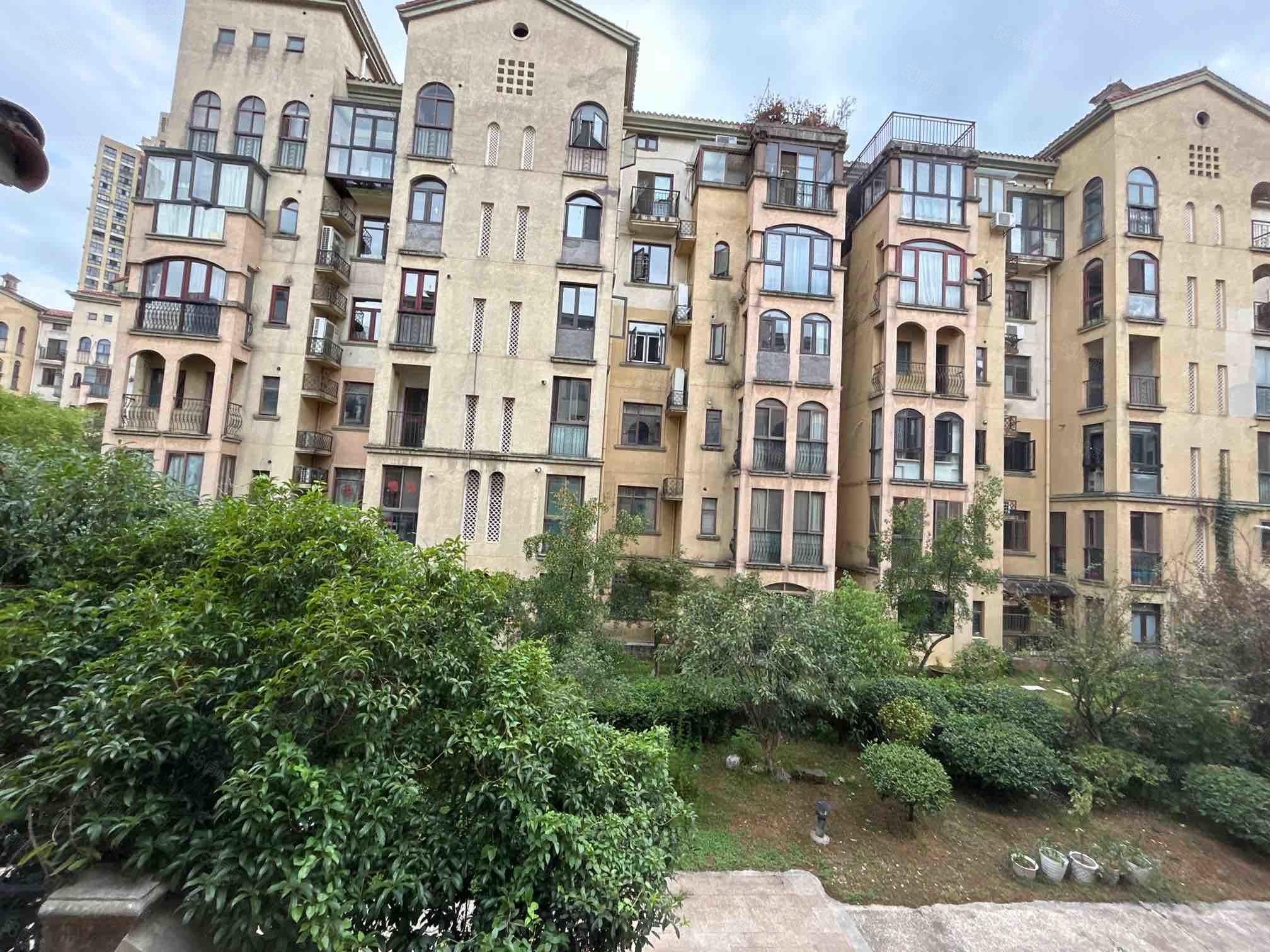 商品房 医疗配套成熟 双卫生间 小区绿化高,青山湖香溢花城2区-南昌58